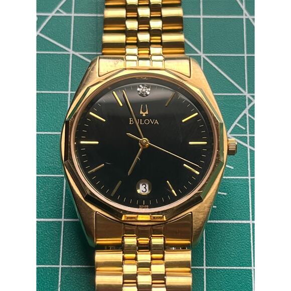 Bulova Gold Diamond Black Dial Men's Watch RUNNING! - Picture 1 of 4